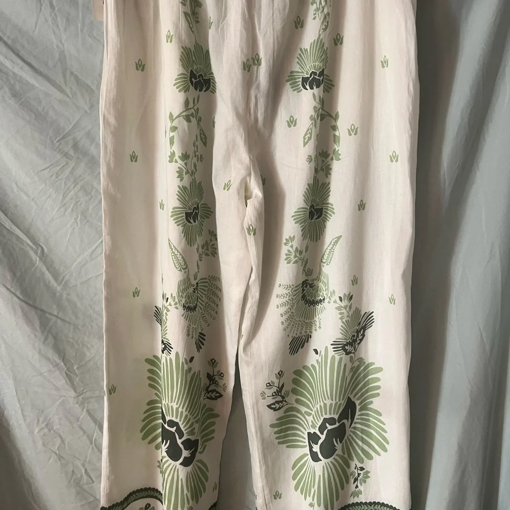 Haute Hippie White Green Floral Pants wide Leg high waist pants sz Large 12 14 - Picture 2 of 11